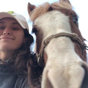 Meet your Posher, Josie